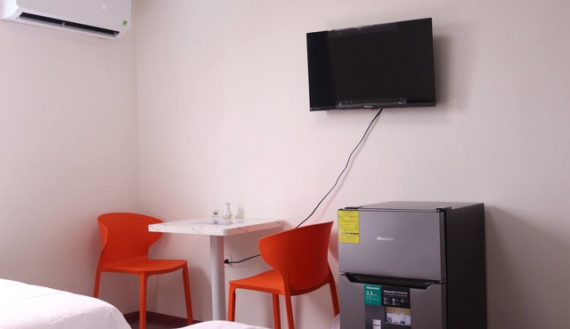 Lucky Home Hotel and Apartment