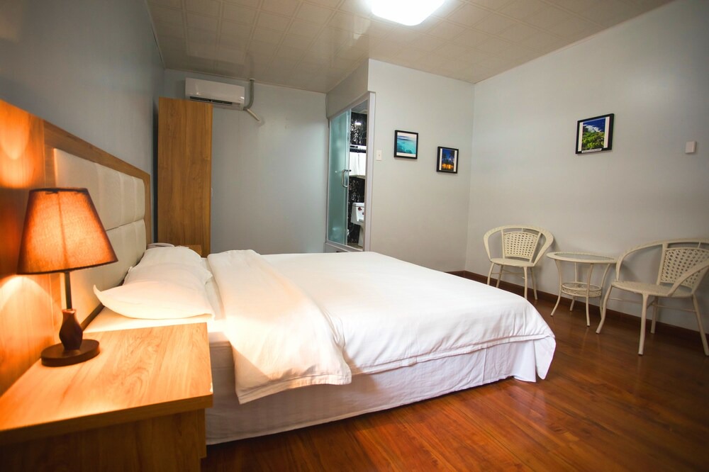 Garapan Hotel | Pacific Islander Inn