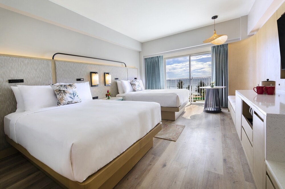 Garapan Hotel | Crowne Plaza Resort Saipan, an IHG Hotel