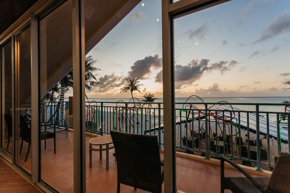 Susupe Hotel | Surfrider Resort Hotel