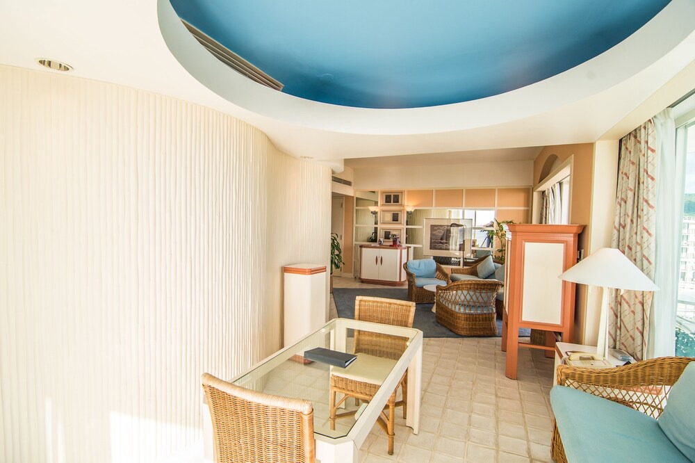 Garapan Resort | Hyatt Regency Saipan