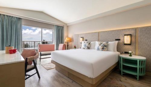 One Bedroom King Suite