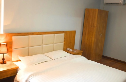 Garapan Hotel | Pacific Islander Inn