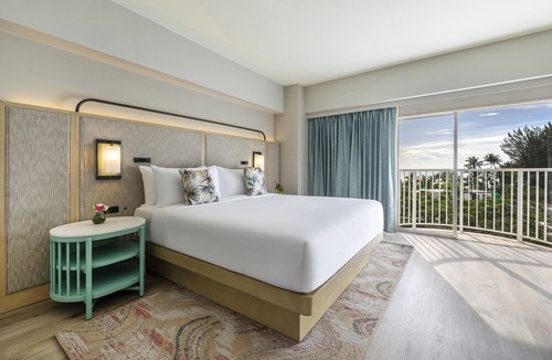 Garapan Hotel | Crowne Plaza Resort Saipan, an IHG Hotel