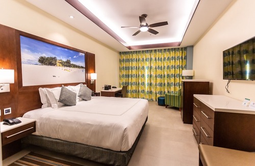 Susupe Hotel | Surfrider Resort Hotel