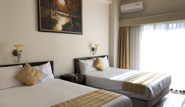 Holiday Saipan Hotel