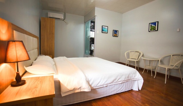 Pacific Islander Inn